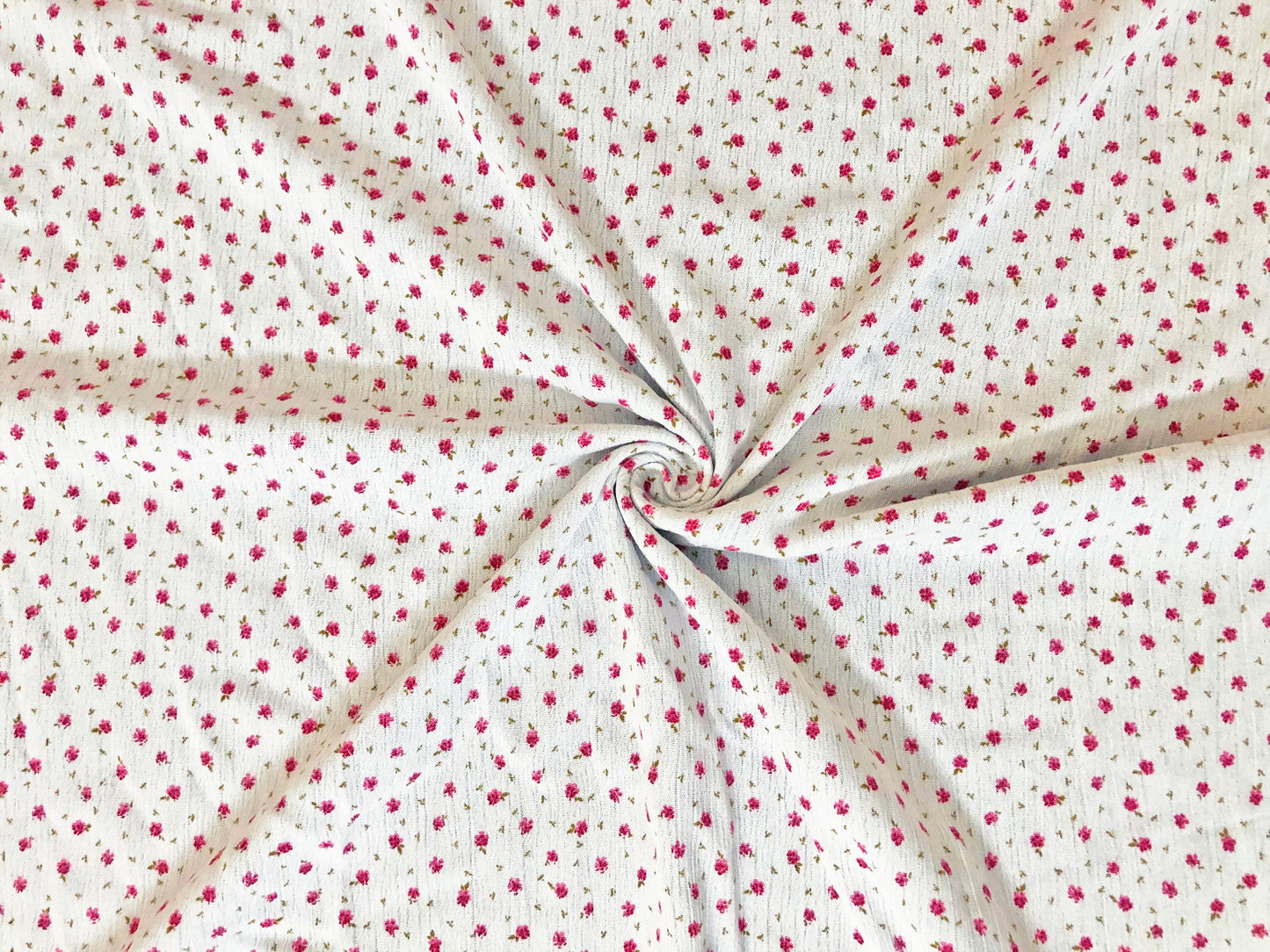 White Rayon Crinkle with Red Ditsy Florals & Olive Sprigs — 100% Rayon, 52″ Wide — Fabric by the Yard (RCKPR02)