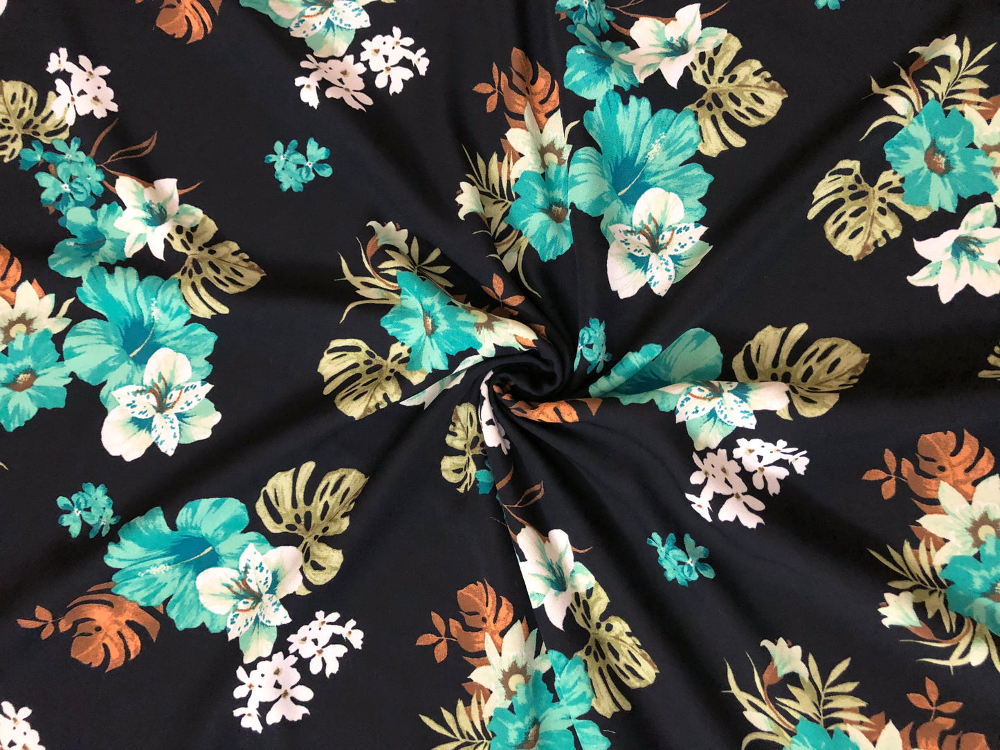 Tropical Hibiscus & Monstera — Poly Dobby | Fluid Drape, Soft Matte Texture | 56″ Wide | 100% Polyester | By the Yard (PDBPR09)