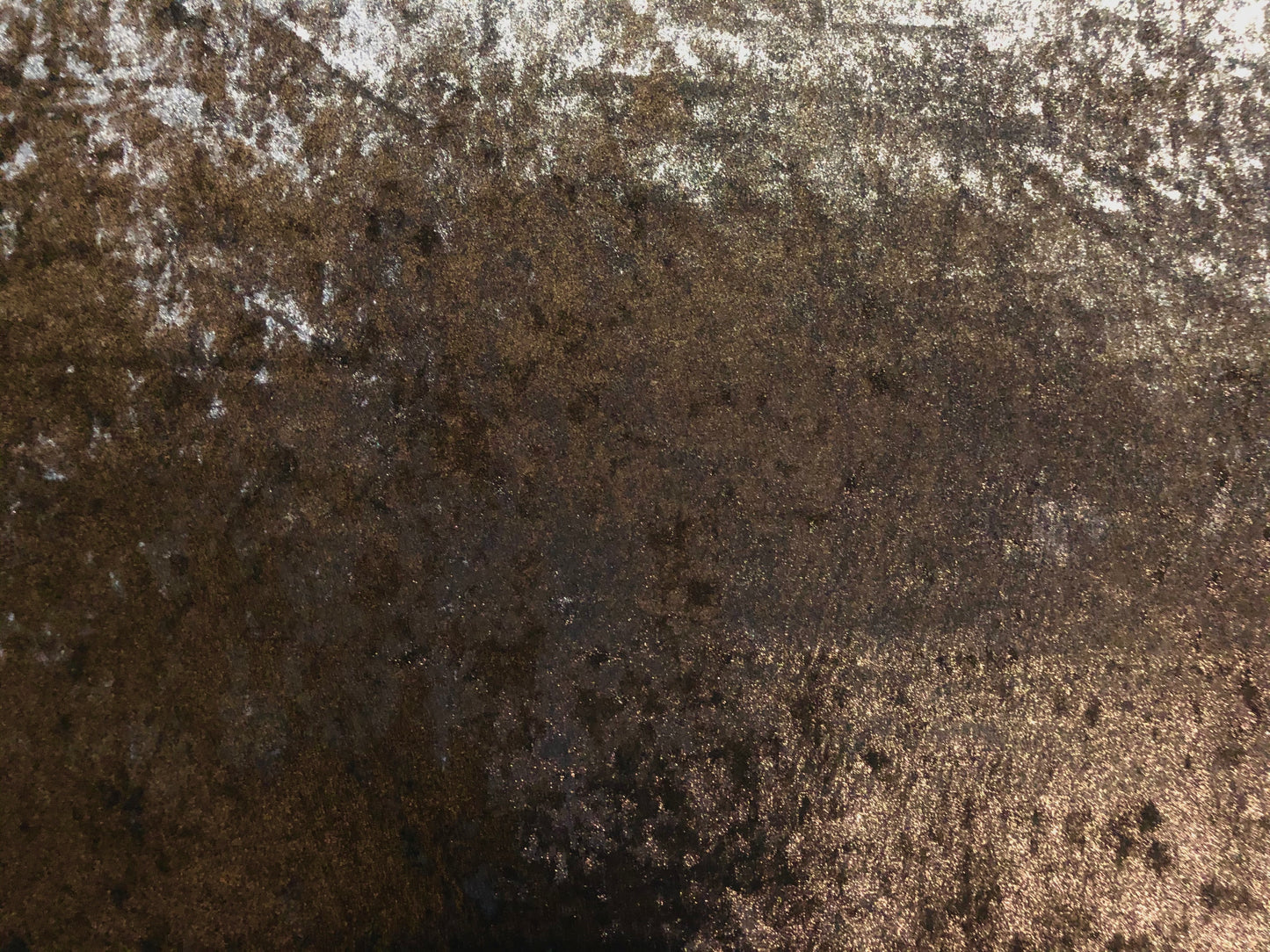 Metallic Crushed Velvet – Antique Gold/Bronze, Stage-Ready Shine, 58″ Wide, 2-Way Stretch, 96/4 Poly-Spandex – Sold by the Yard (CRVC010)