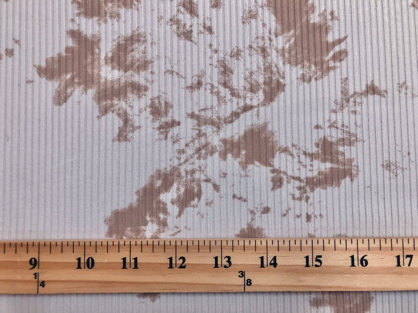 Soft Rib Knit Tie-Dye (Ivory/Taupe) – Poly/Rayon/Spandex, 4-Way Stretch, 60″ Wide, Sold by the Yard (PRRTD03)