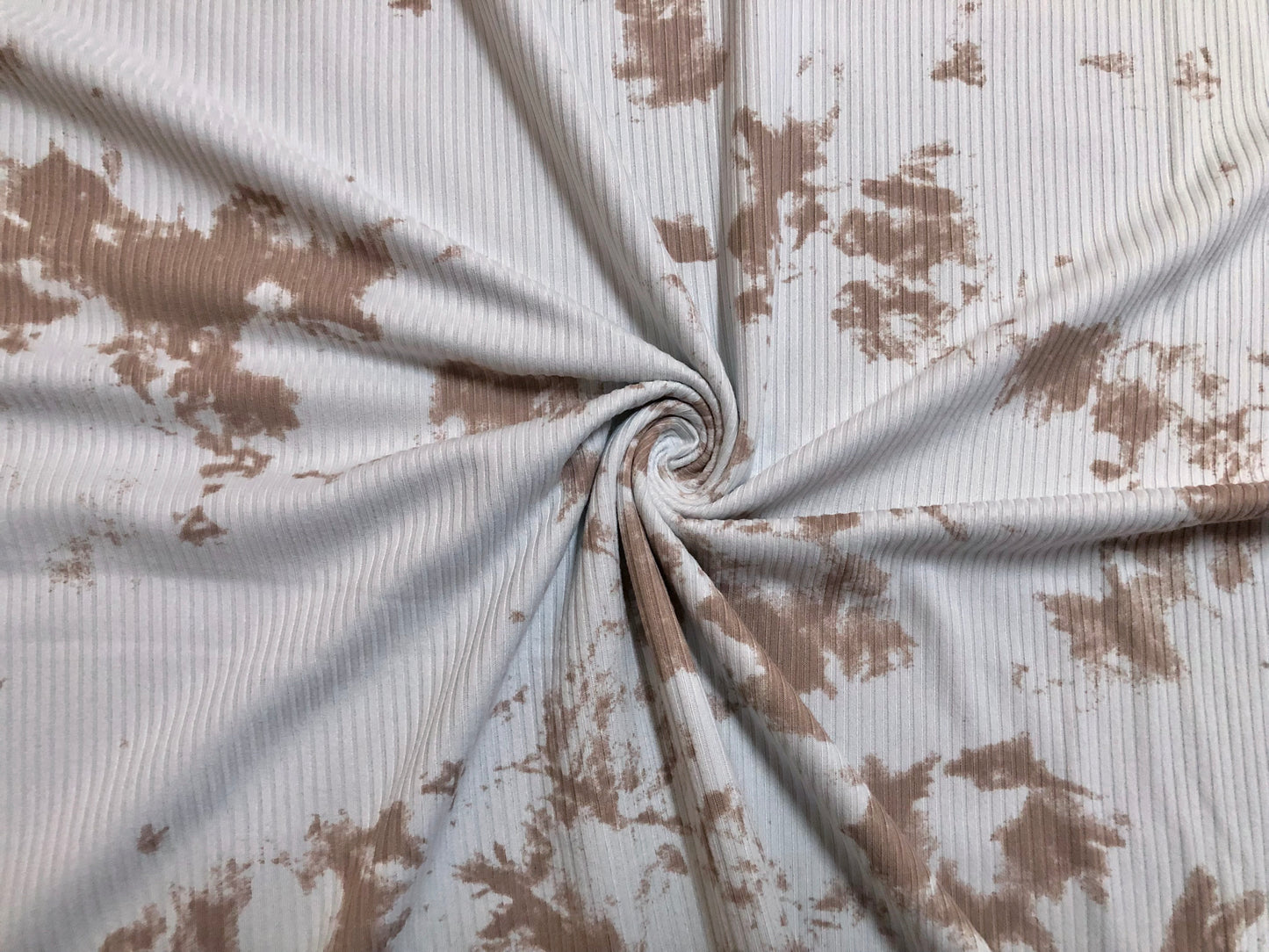 Soft Rib Knit Tie-Dye (Ivory/Taupe) – Poly/Rayon/Spandex, 4-Way Stretch, 60″ Wide, Sold by the Yard (PRRTD03)