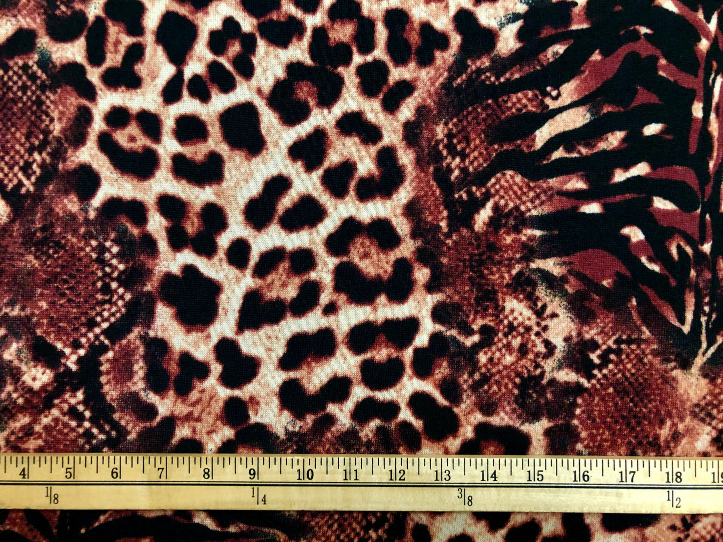Premium Animal-Print Hacci Sweater Knit – Leopard + Snakeskin Mix, 56″ Wide, 95% Polyester 5% Spandex – Sold by the Yard (HSPR022)
