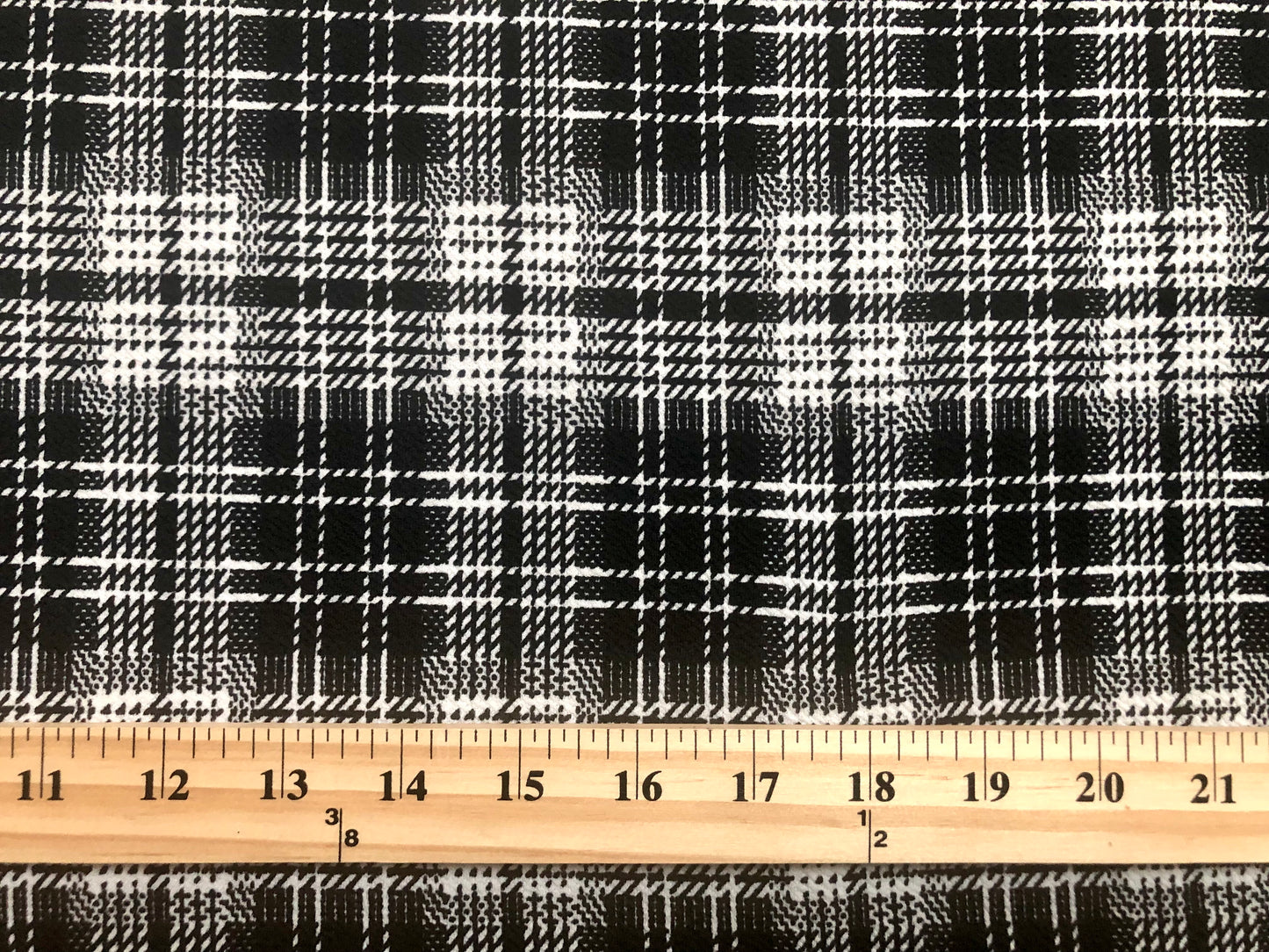 Liverpool Knit — Black & White Tartan Plaid — 56″ Wide, 200 GSM, 4-Way Stretch — Sold by the Yard (LVPR359)