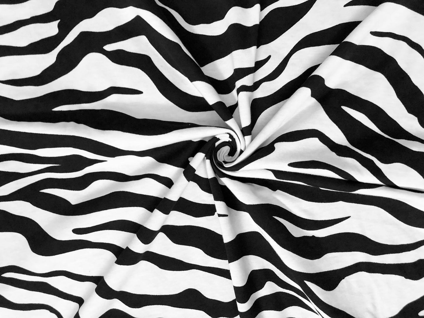 Navy Star Cotton – White Stars on Deep Navy | 100% Cotton, Non-Stretch, 54″ Wide – Sold by the Yard (CTJPR027)